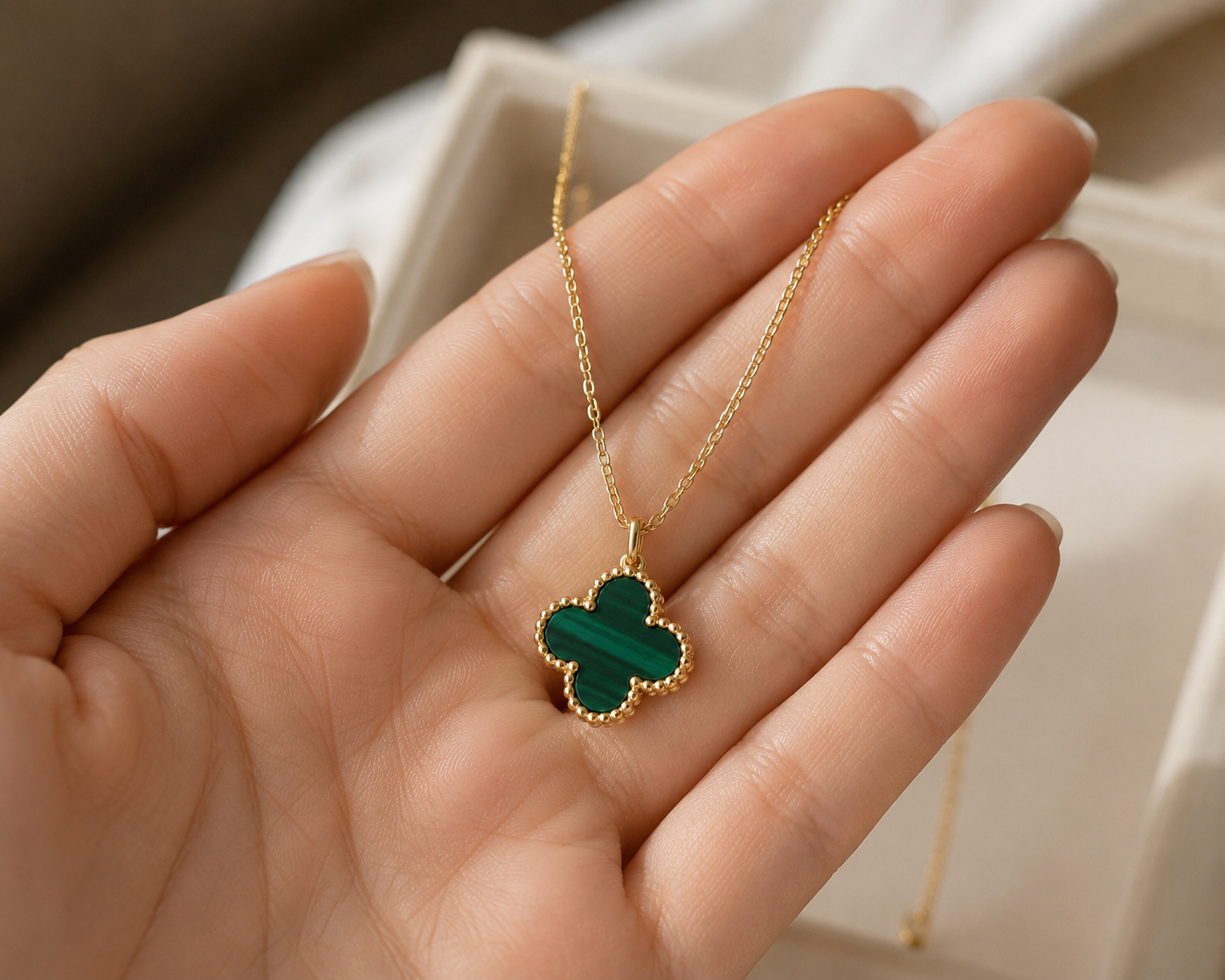Leaf Necklace™