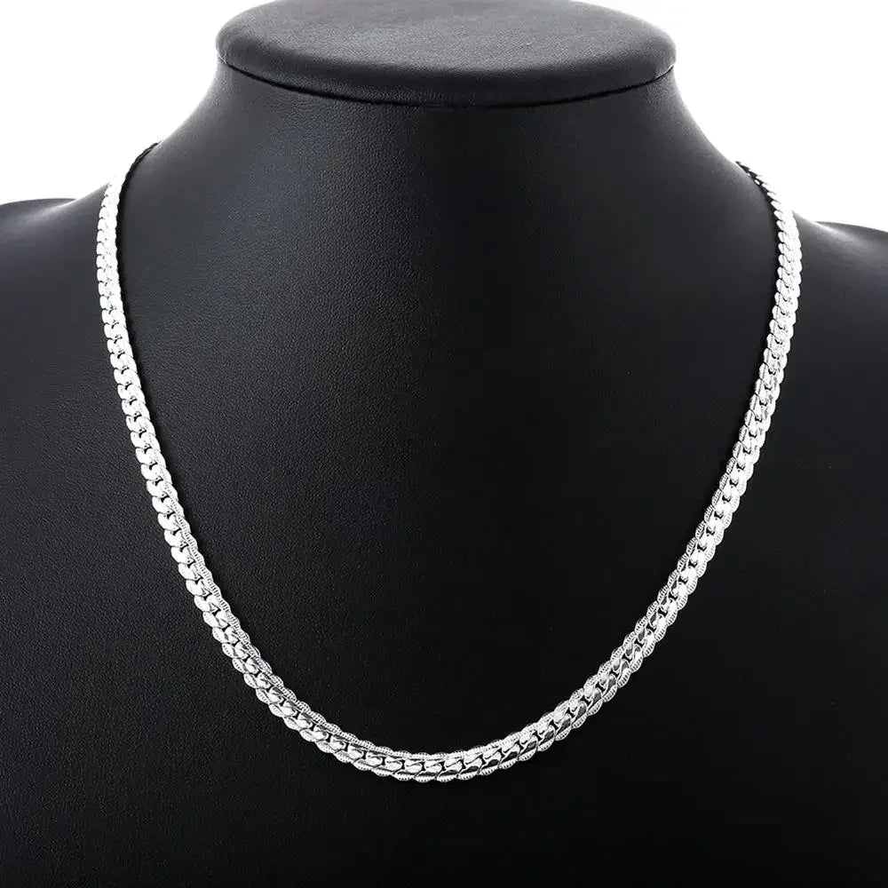 Royalé Chain